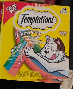 Temptations Creamy Purrrr-ée Cat Treats 24-Pack