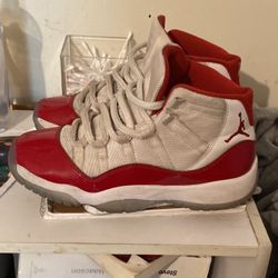 Jordan 11 Cherry