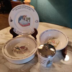 WEDGWOOD PETER RABBIT SET