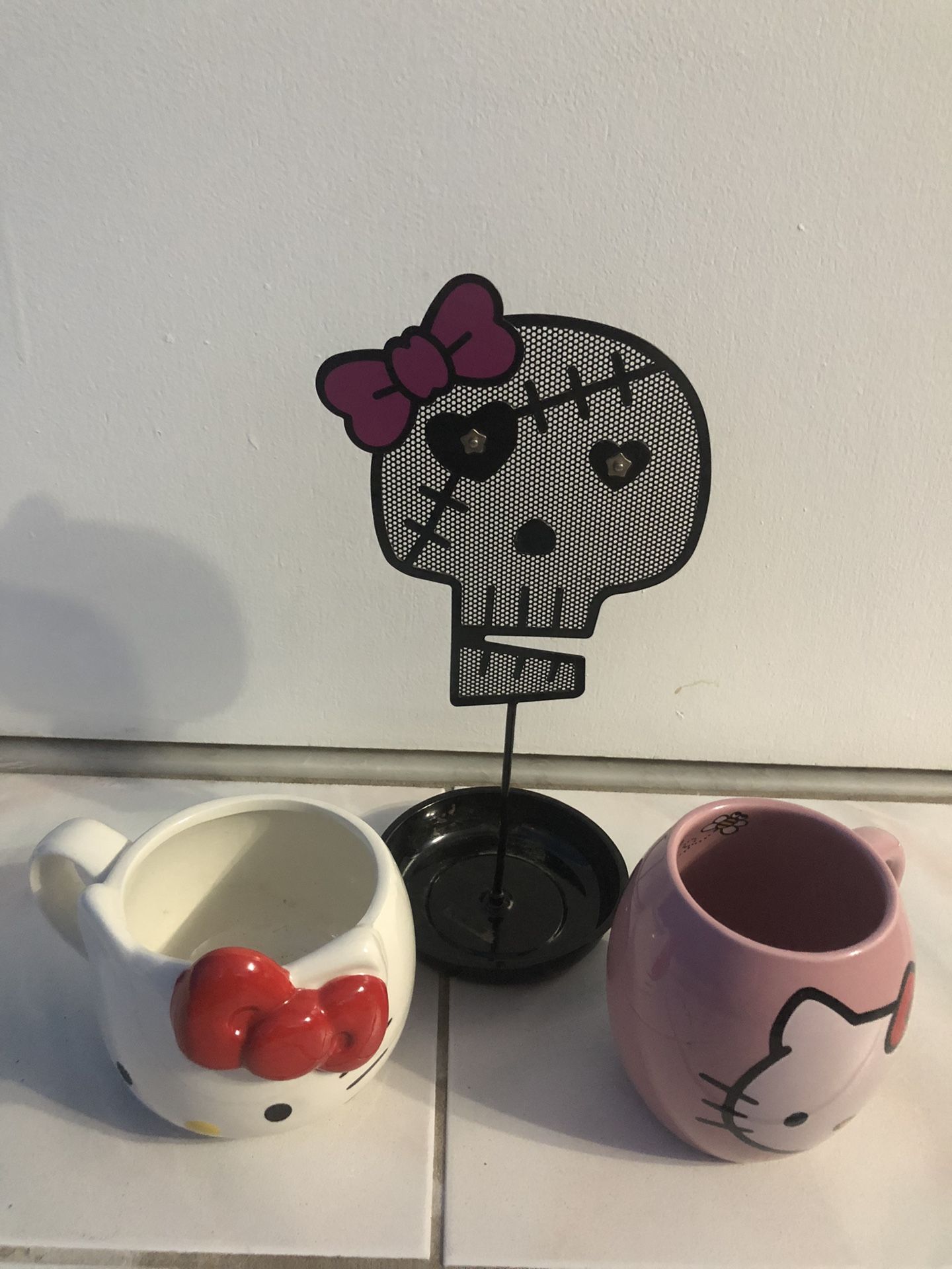 Hello Kitty Mugs & Earring Holder Accessory Stand (all for $5)