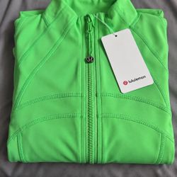 Lime Light Set” 💚
