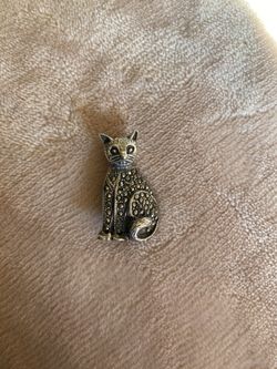 Cat Pin/pendant