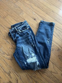 Judy Blue Distressed Boyfriend Jeans