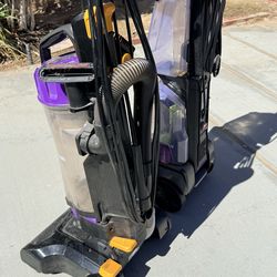 Industrial vacuums for 100$