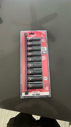 Milwaukee metric deep socket set.