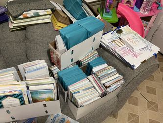 Gift Bags and Greeting Cards Lot