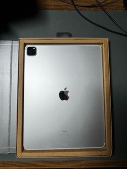 Cellular 12.9 iPad Pro (5th generation) (M1) + Rugged Leather Case + (free) Magic Keyboard
