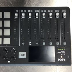 RODE RODECASTER PRO 