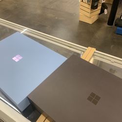 Microsoft Surface Laptop