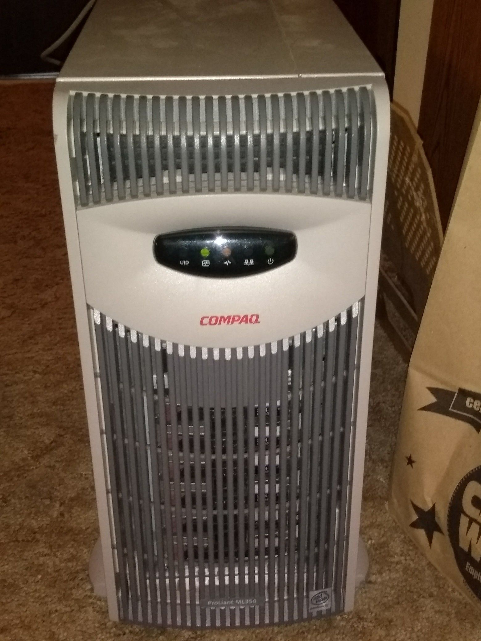 HP Compaq Proliant ML350 G2 Computer