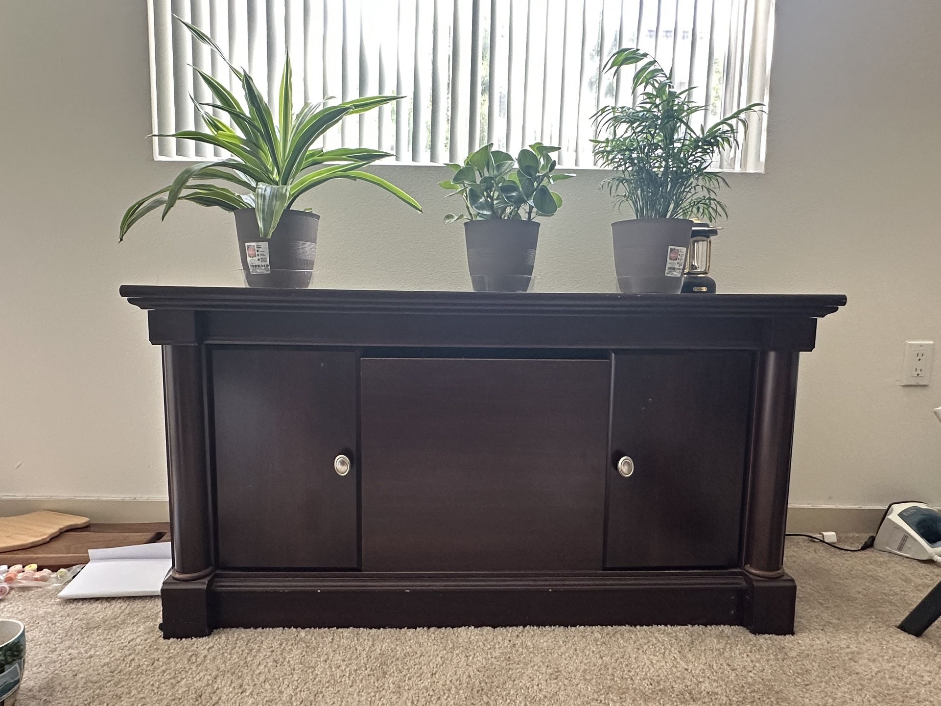 Heavy Duty Wood Tv stand