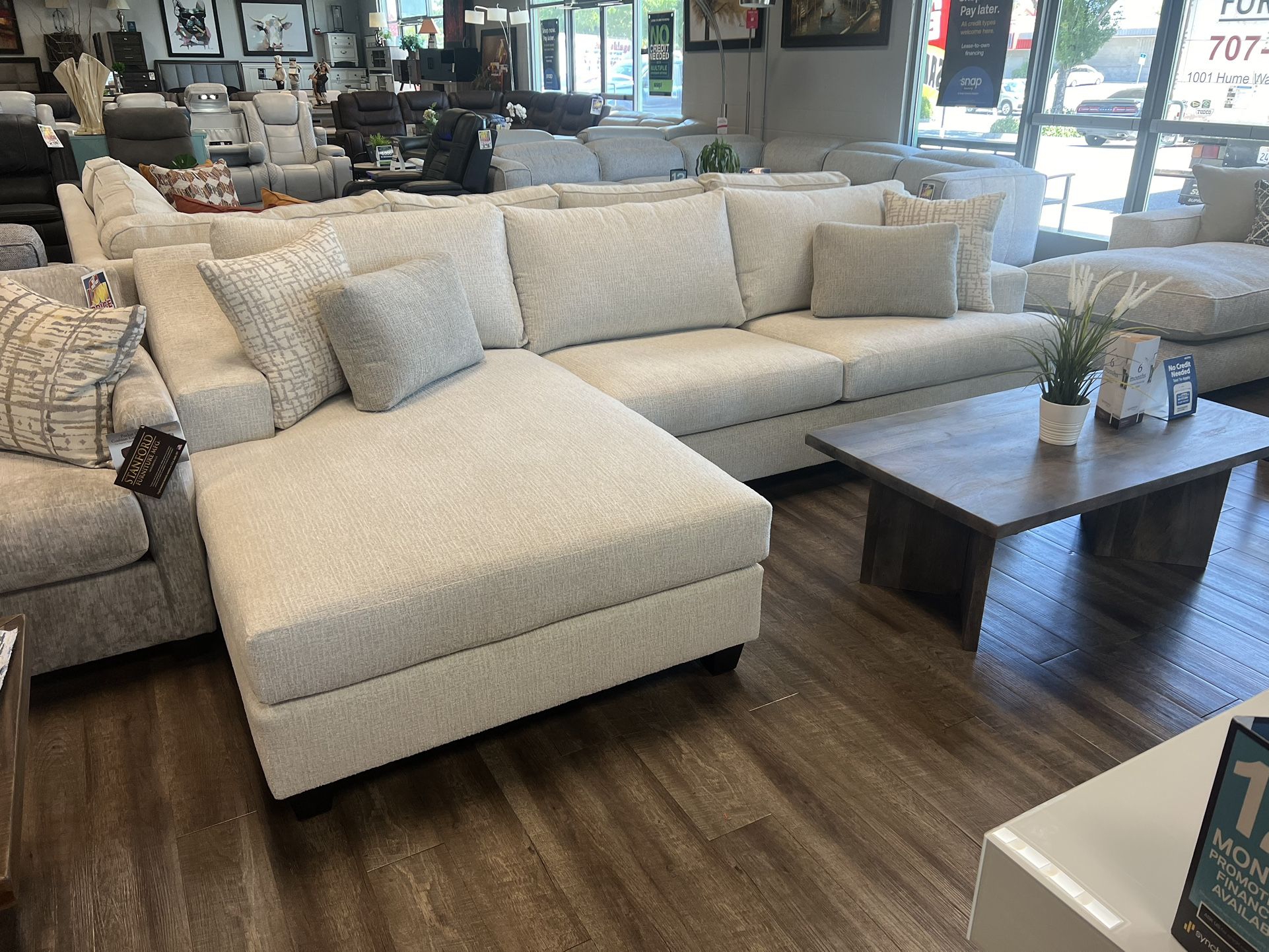 Sectional L-Shape 125” With Chaise