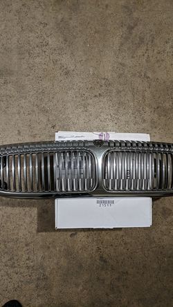 Jaguar Xj8 grille