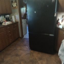 Refrigerator  Whirlpool 
