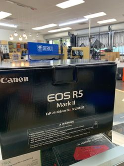 Canon R5 Mark II 24-105 F/4 USM