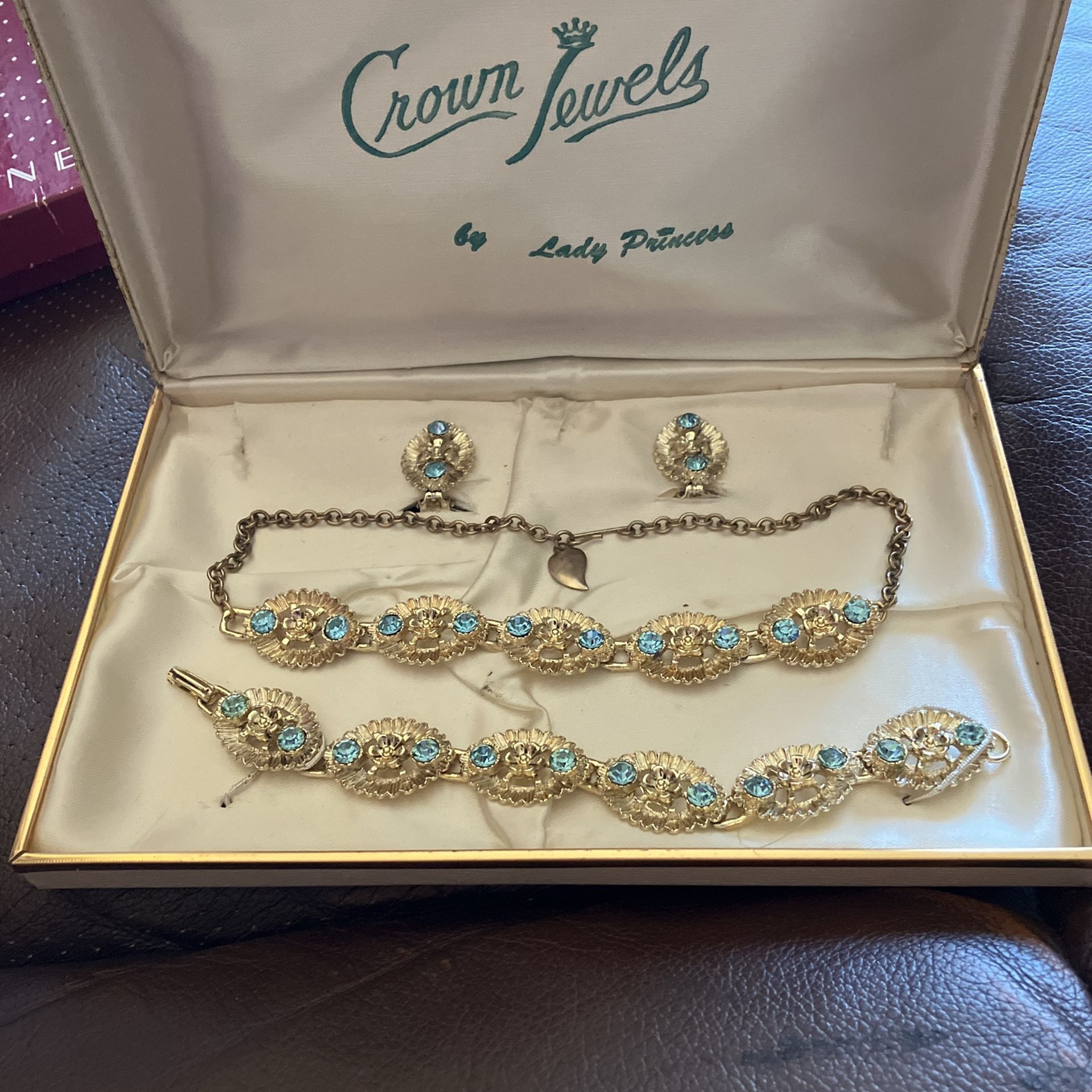 Crown Jewel Set