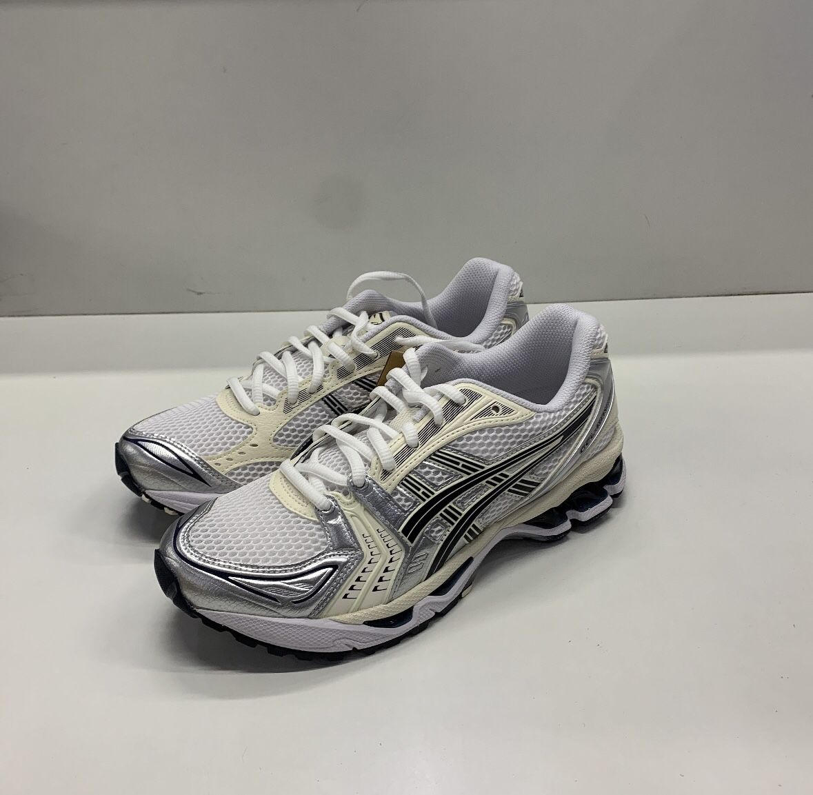 Asics Gel-Kayano 14 Women's US 8 - Unworn