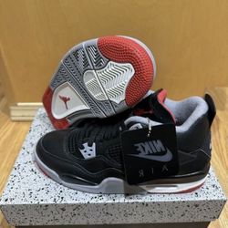 Air Jordan 4 Retro Bred Reimagined FQ8213-006 GS Size 7Y / 8.5 Womens Brand New 