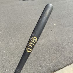 Dovetail Wood Bat