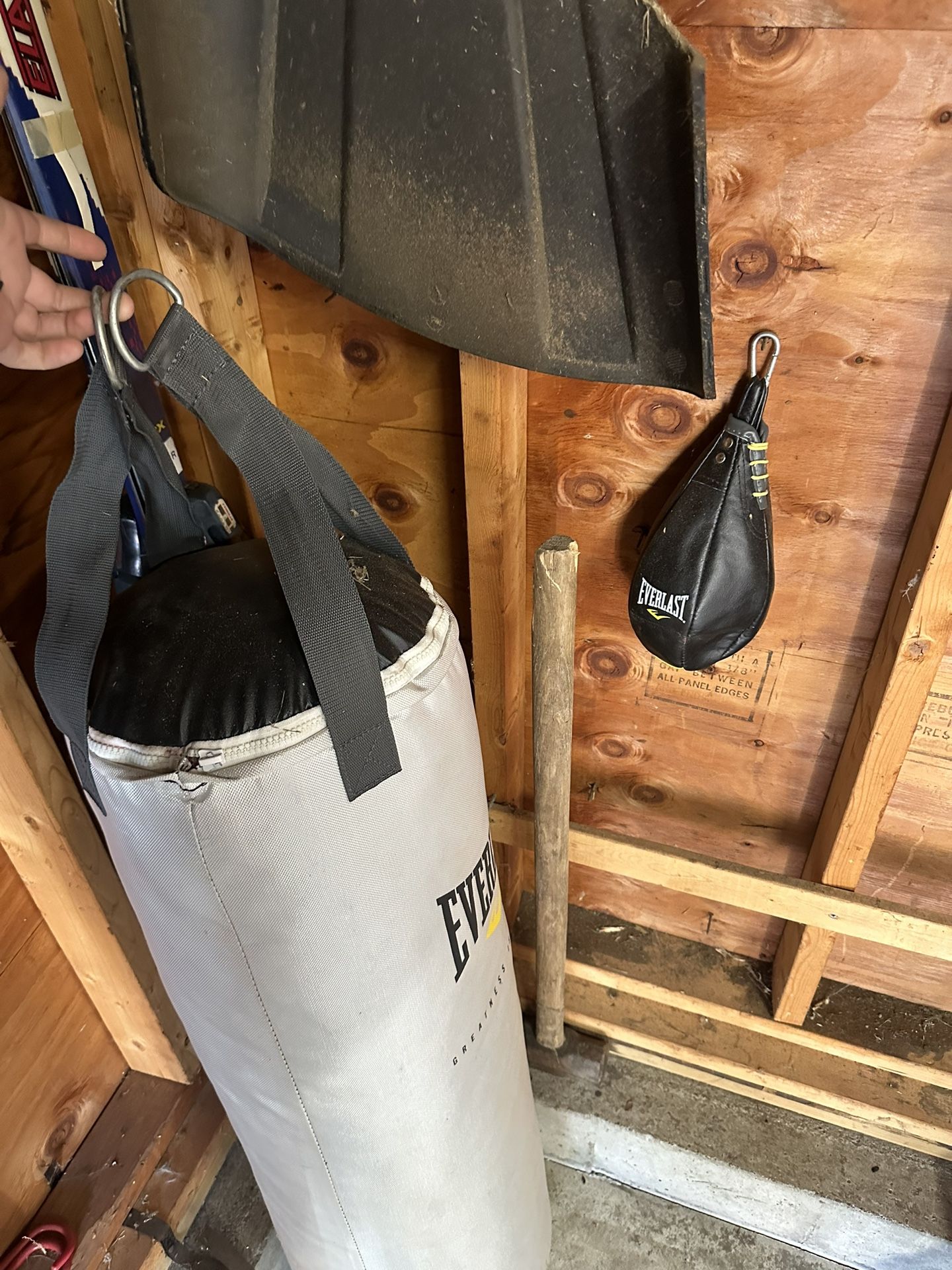 Heavy And Speed Bag With Stand