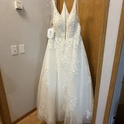 Wedding Dress - Maggie Sottero