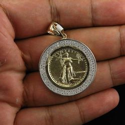 Diamond Gold Pendant 
