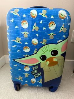 Gently used baby Yoda kids carry on