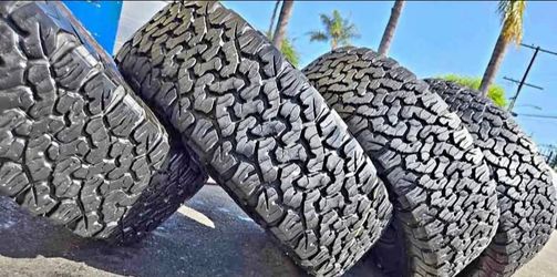 245/75/17 Michelin 📍📍 Vendo un set de llantas con 80% de vida las 4 📍🌟