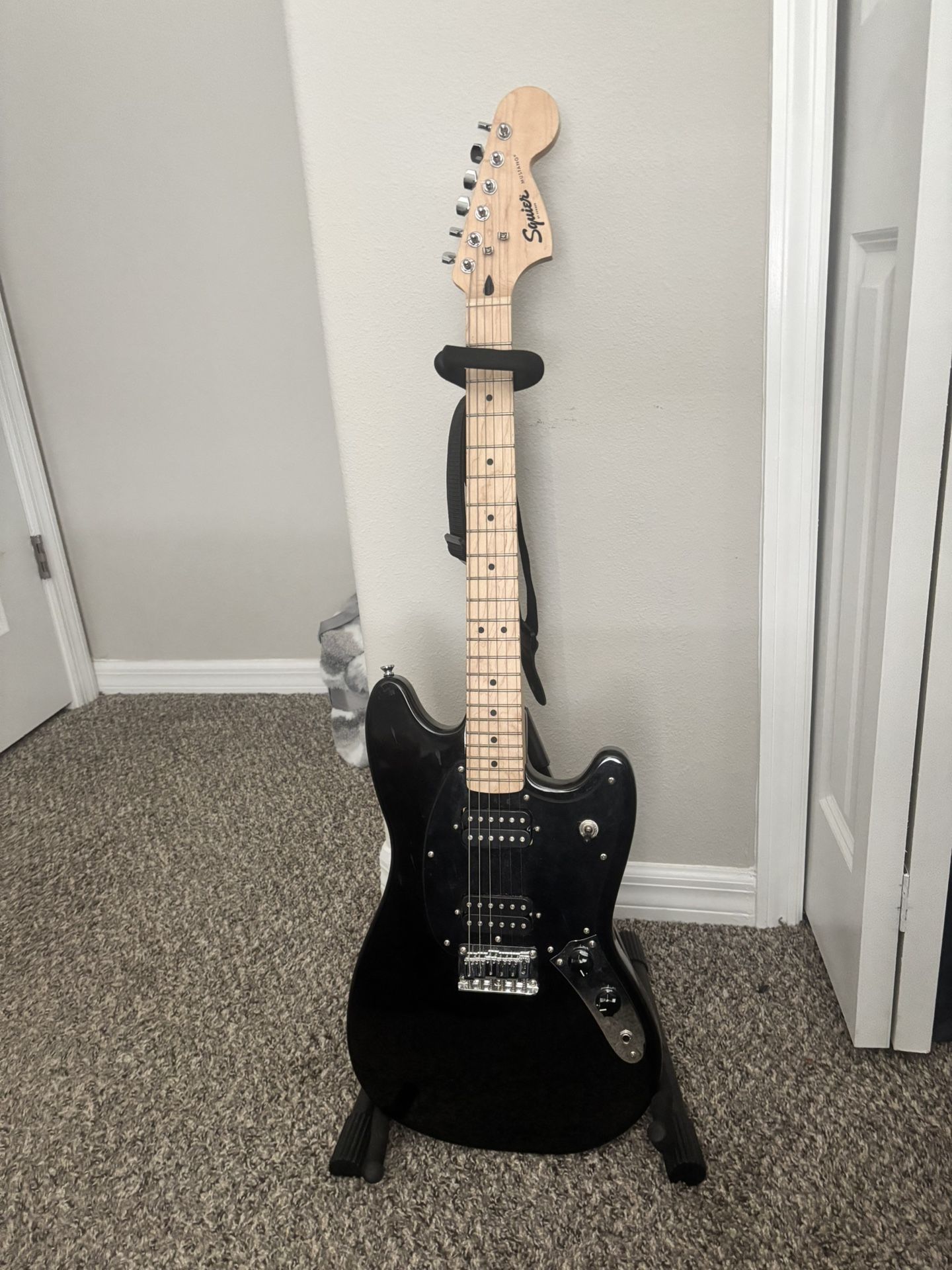 Squier Mustang Guitar