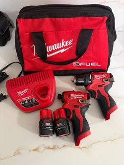 NEW Milwaukee M12 Brushless Subcompact Drill & Impact Driver Combo Kit