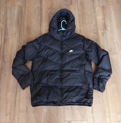 NIKE sportswear puffer jacket Size large