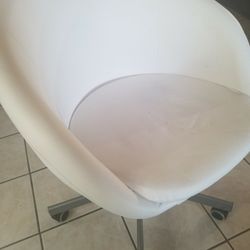 White Swivel Chair 