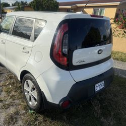 2015 KIA SOUL BASE