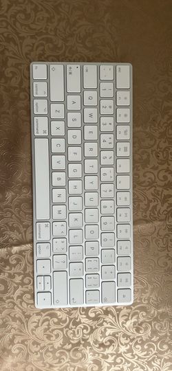 Apple Keyboard