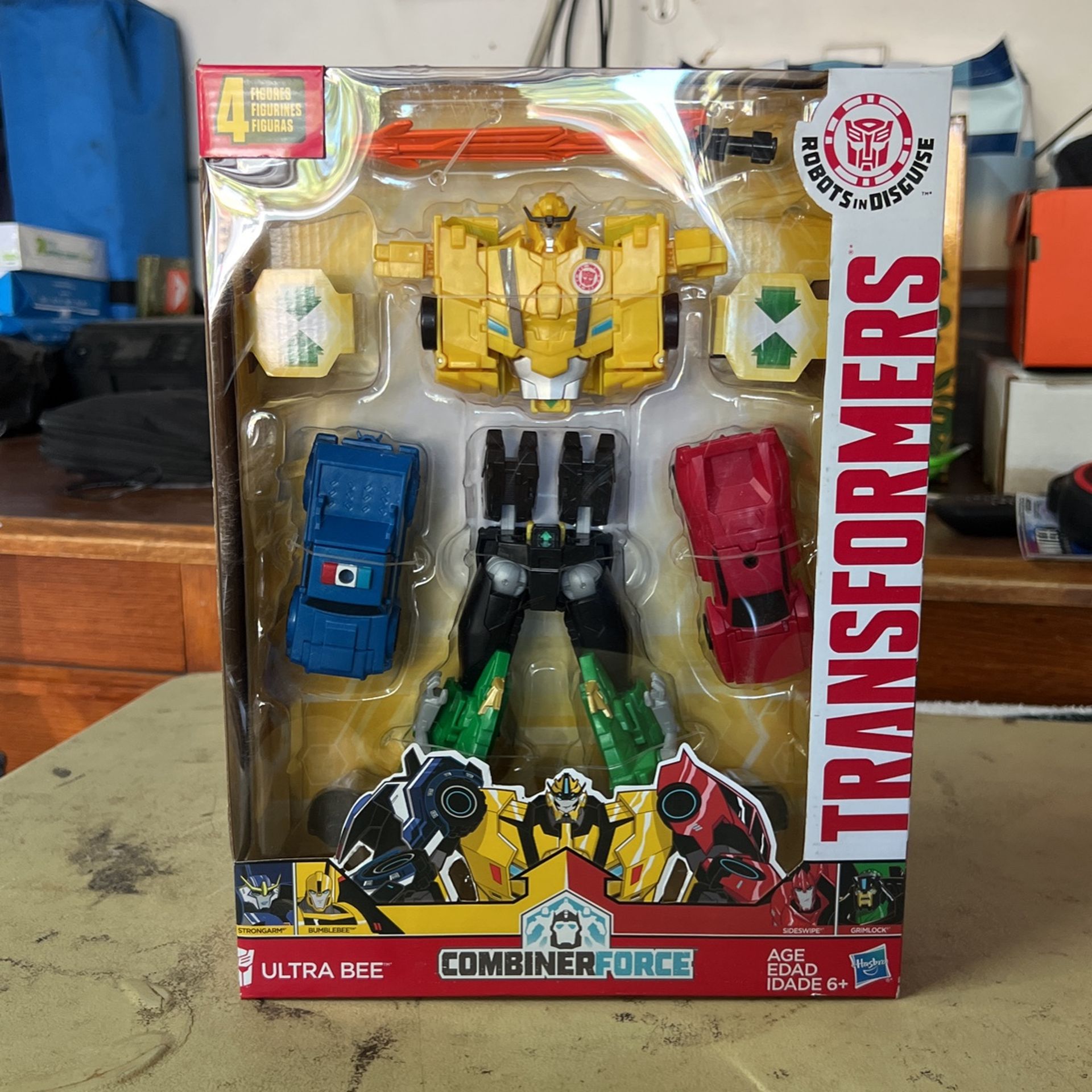 Transformers Robots in Disguise Combiner Force Team Ultra Bee 4 Figure Set