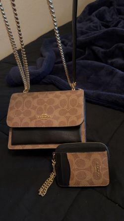 Bolsa y monedero coach $150 FIRM PRICE