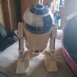 R2 D2