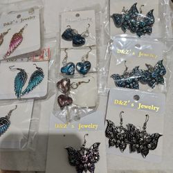 Earing Set Of 10 For $15
