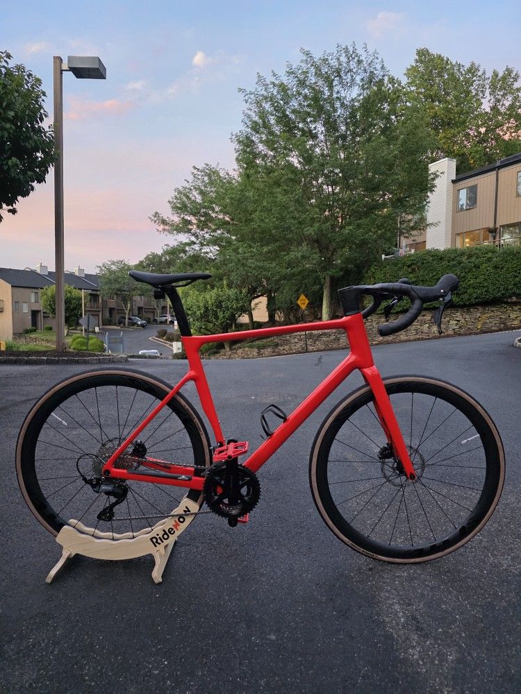 Carbon Road Bike Shimano 105 12 Speed Groupset Carbon