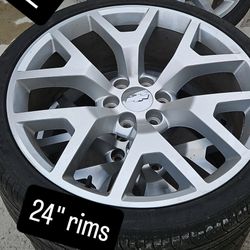 24 Inch Rims For Silverado Or Suv Or Truck. Garage Kept. Tire Sensors