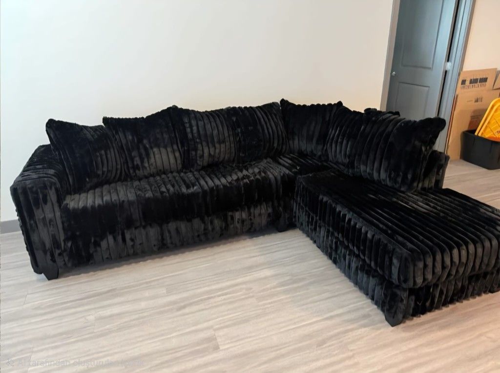 Midnight Madness 3 Piece Sectional $10 Down Payment And Financing Available
