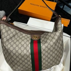 Authentic Womans Gucci Purse