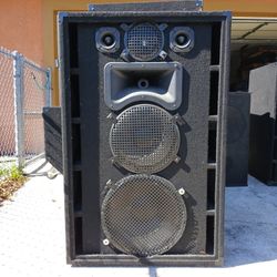 Concert Speakers 