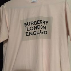 Burberry T-Shirt