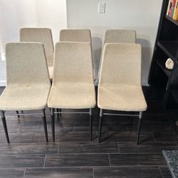 6 Chairs 