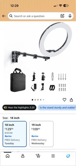 Wall mounted ring light