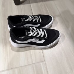 New Never Worn Size 13.5 Toddler Vans