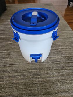 Stanley 2 Gallon Water Jug