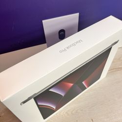 Macbook Pro M2 Max 32GB With 1TB 14-inch 