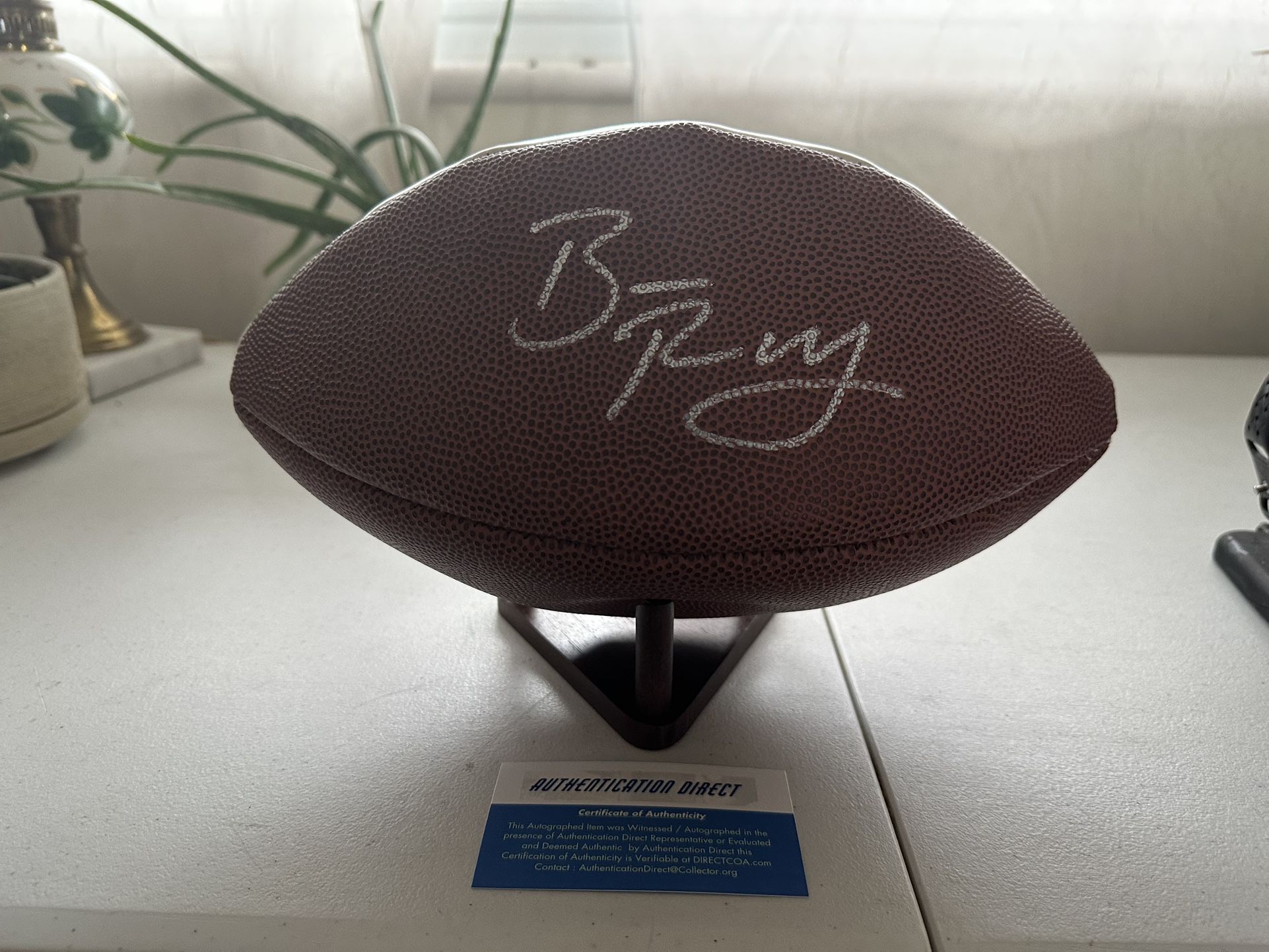 BEN ROETHLISBERGER SIGNED PITTSBURGH STEELERS AUTOGRAPHED FOOTBALL w/COA - 643